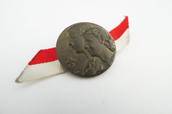Pin 1. August 1949