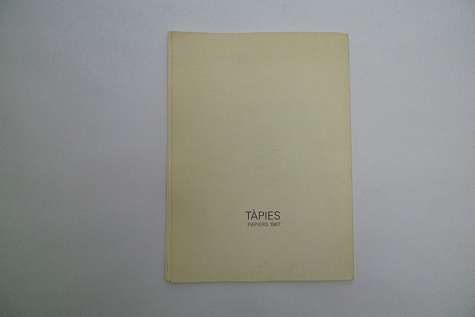 Antoni Tàpies – Papiers 1987