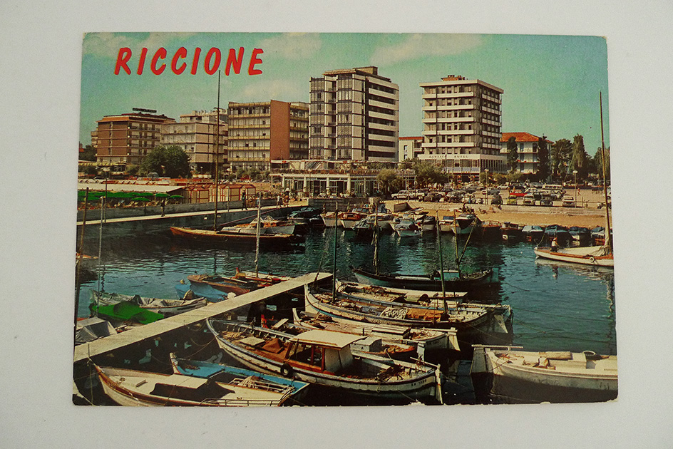 Riccione – Das Hafenbecken und das Hotel