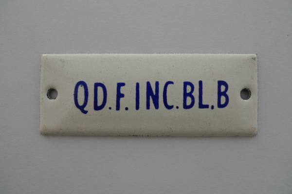 QD.F.INC.BL.B