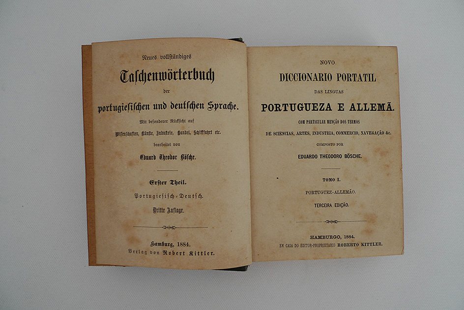 Novo dicionario portatil das linguas Portugeza e Allemã