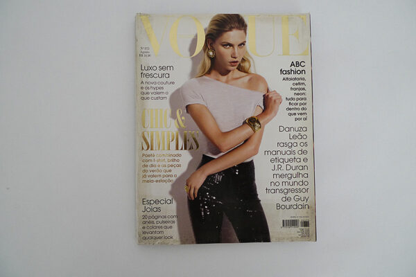 Vogue Brasil, 372