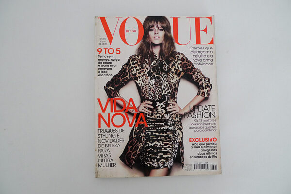 Vogue Brasil, 391; Freja Beha Erichsen