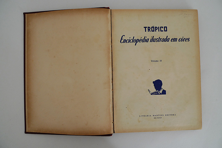 Trópico: Enciclopédia ilustrada em côres; Volume IV