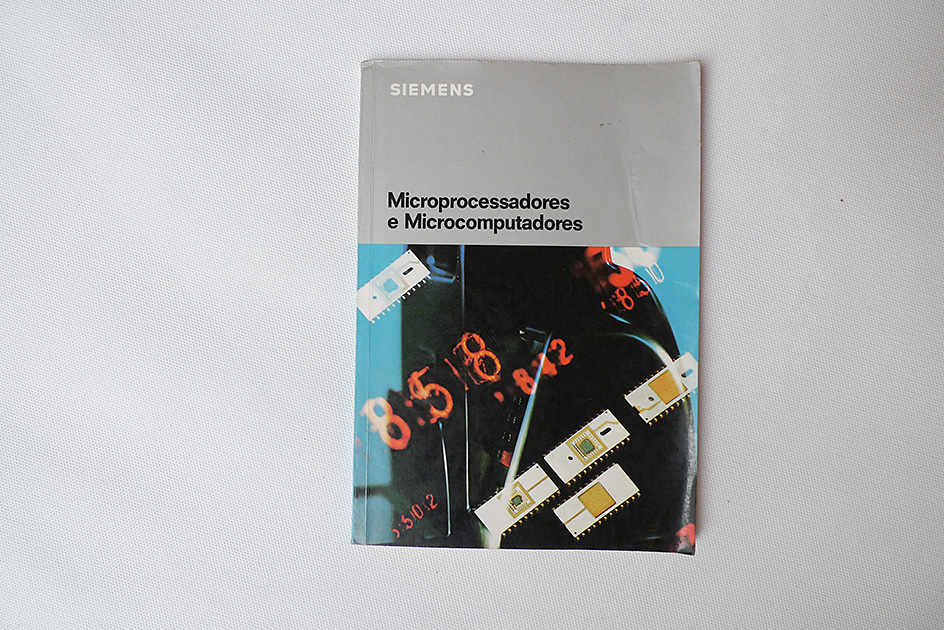 Microprocessadores e Microcomputadores
