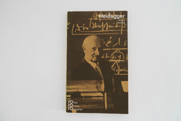 Martin Heidegger in Selbstzeugnissen und Bilddokumenten