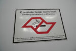 É proibido fumar neste local.